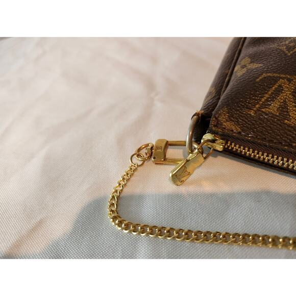 Louis Vuitton Pochette Accessoires LV Monogram Shoulder Bag Vintage Y2K - Picture 5 of 14